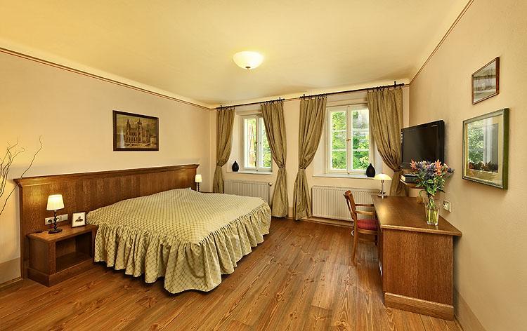 Hotel Edward Kelly Cesky Krumlov Luaran gambar