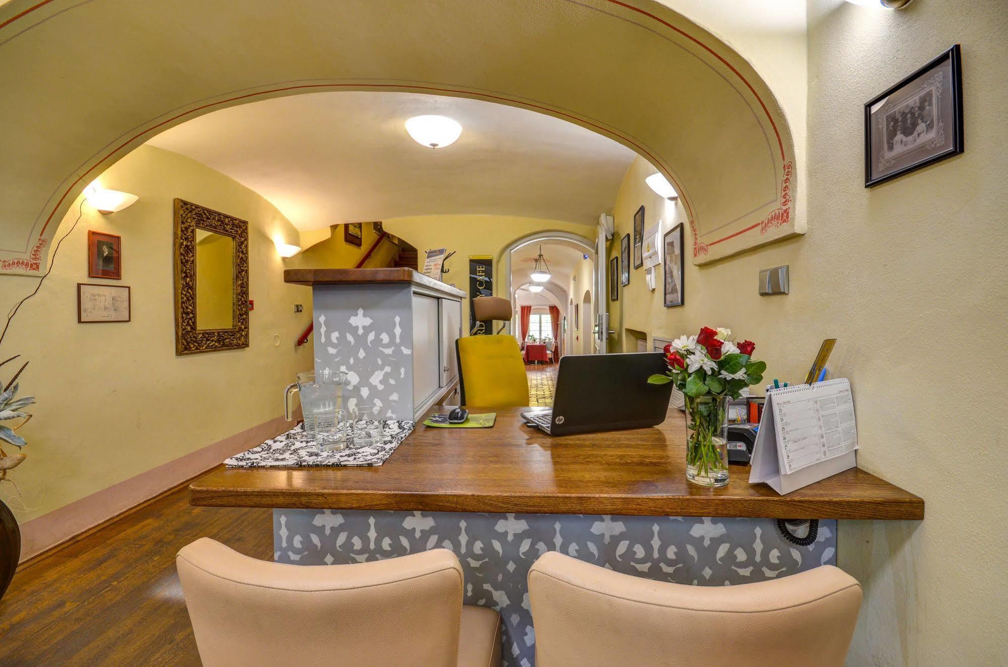 Hotel Edward Kelly Cesky Krumlov Luaran gambar