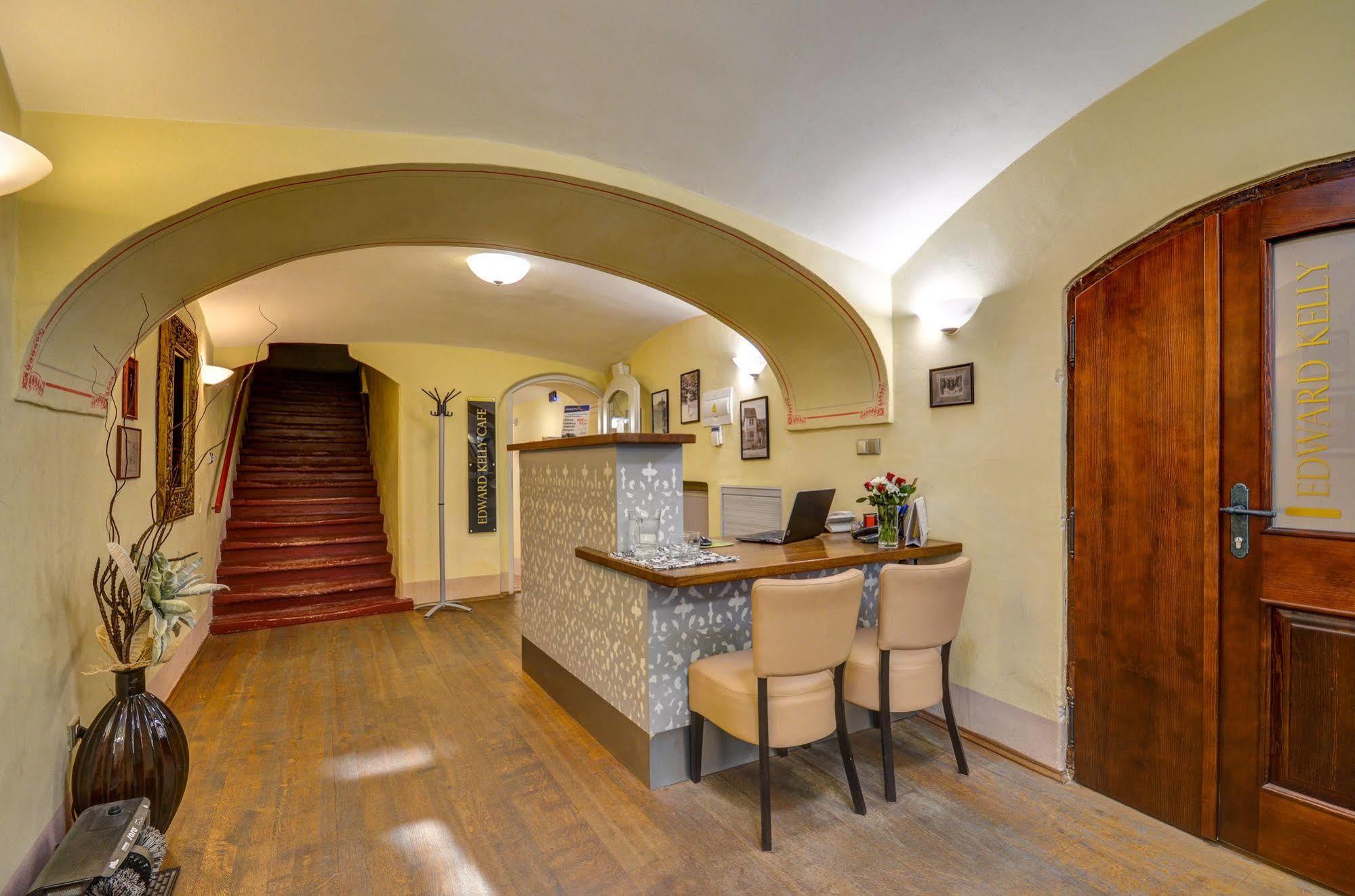 Hotel Edward Kelly Cesky Krumlov Luaran gambar