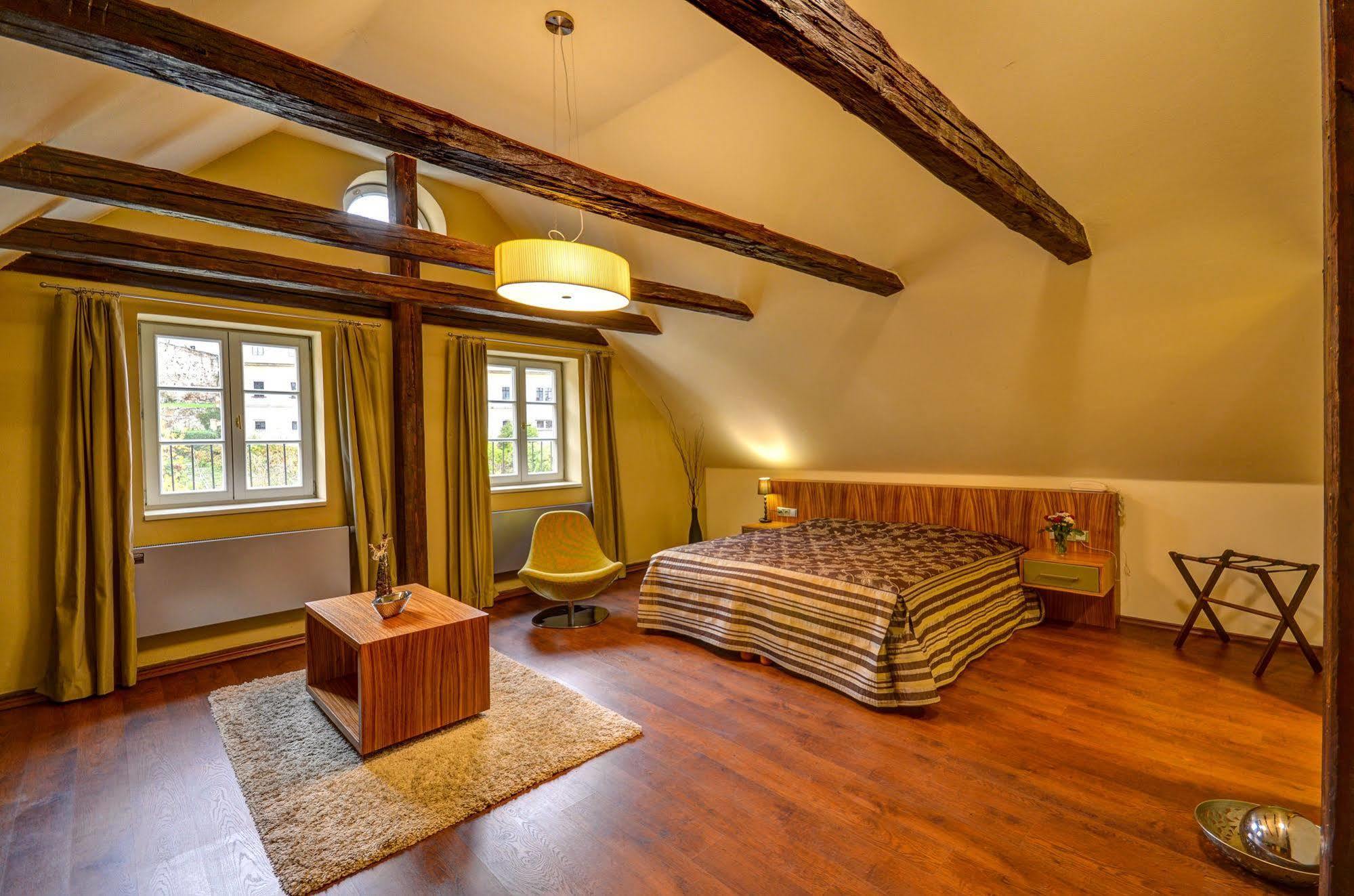 Hotel Edward Kelly Cesky Krumlov Luaran gambar