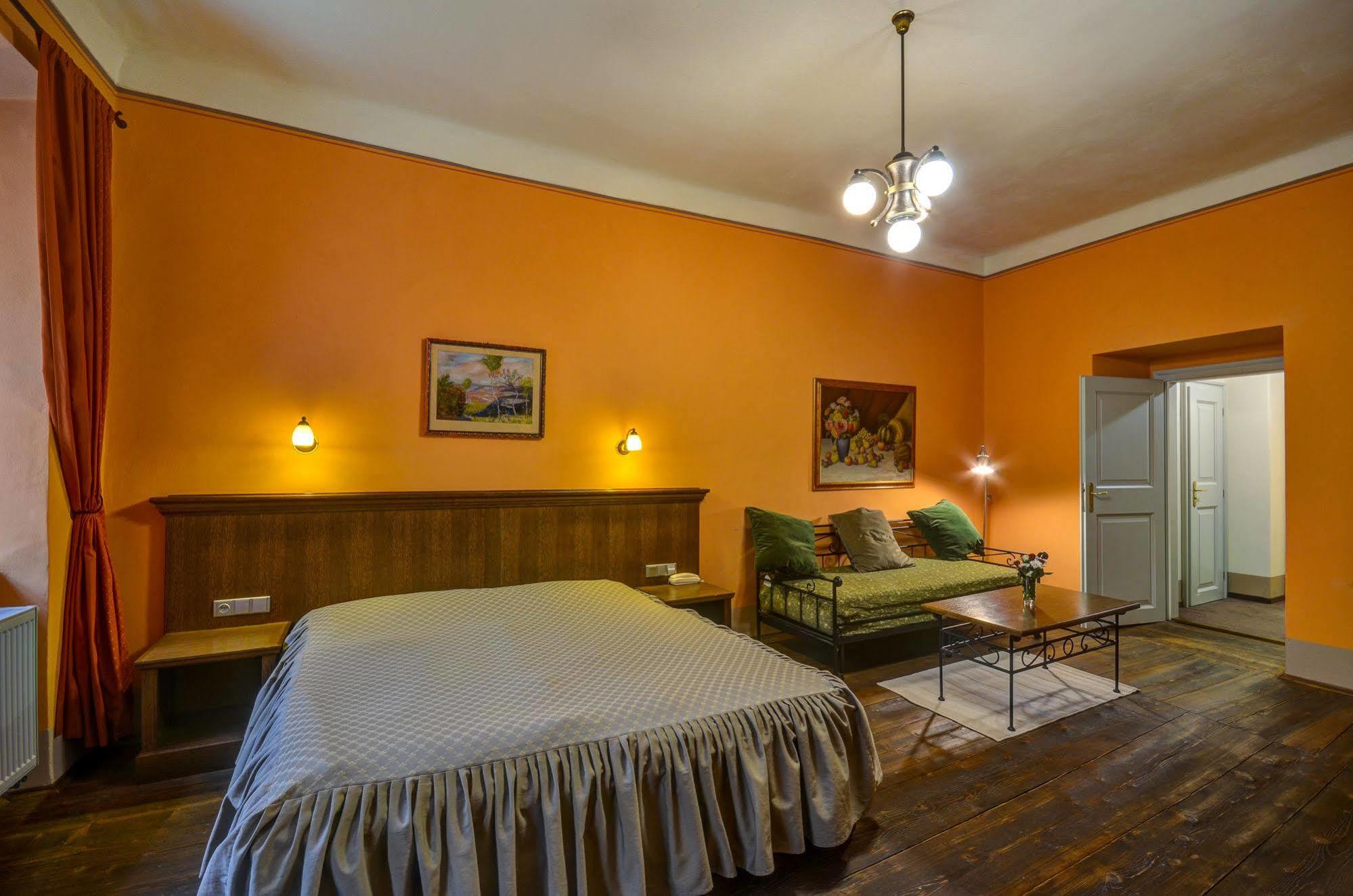 Hotel Edward Kelly Cesky Krumlov Luaran gambar