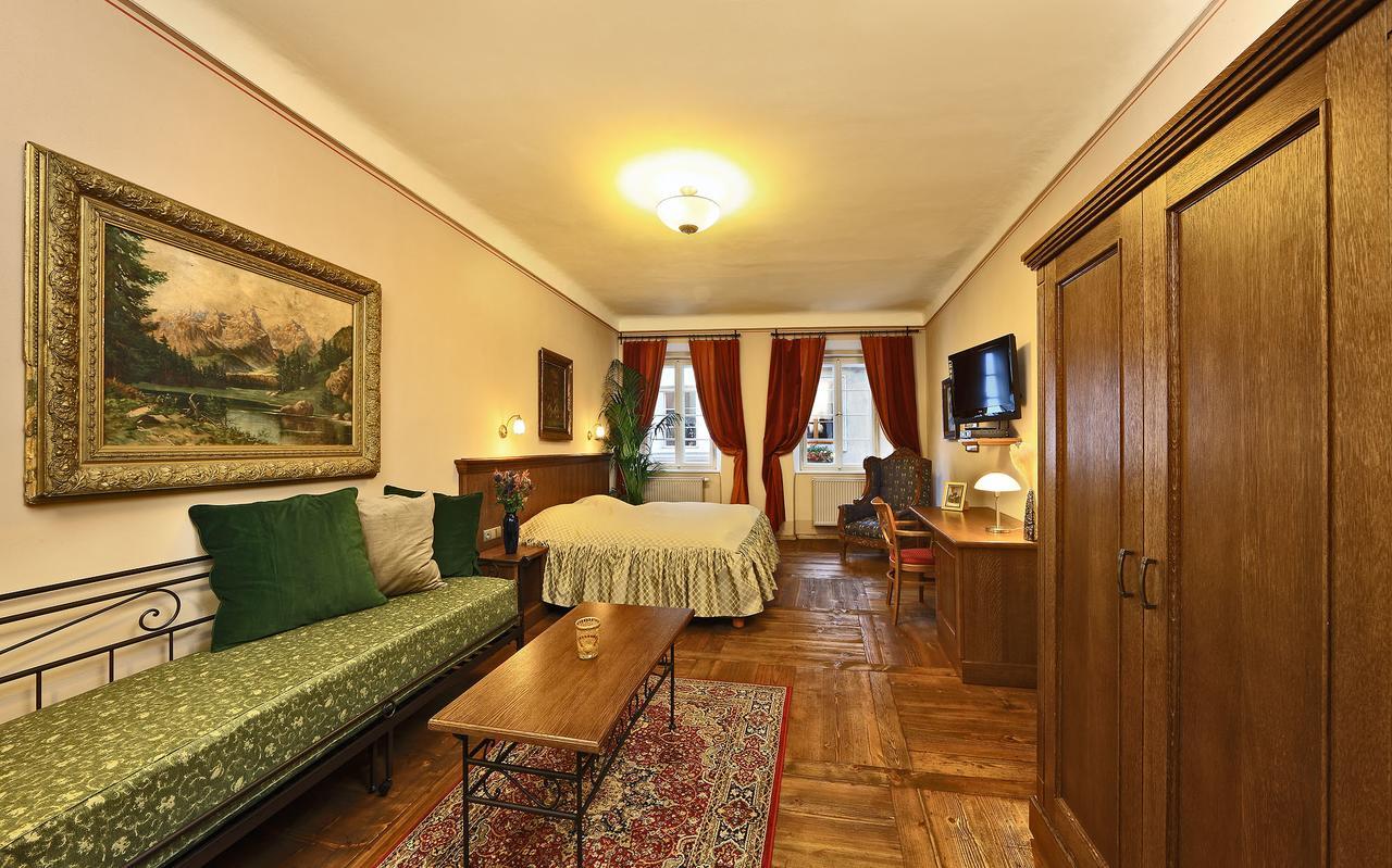Hotel Edward Kelly Cesky Krumlov Luaran gambar