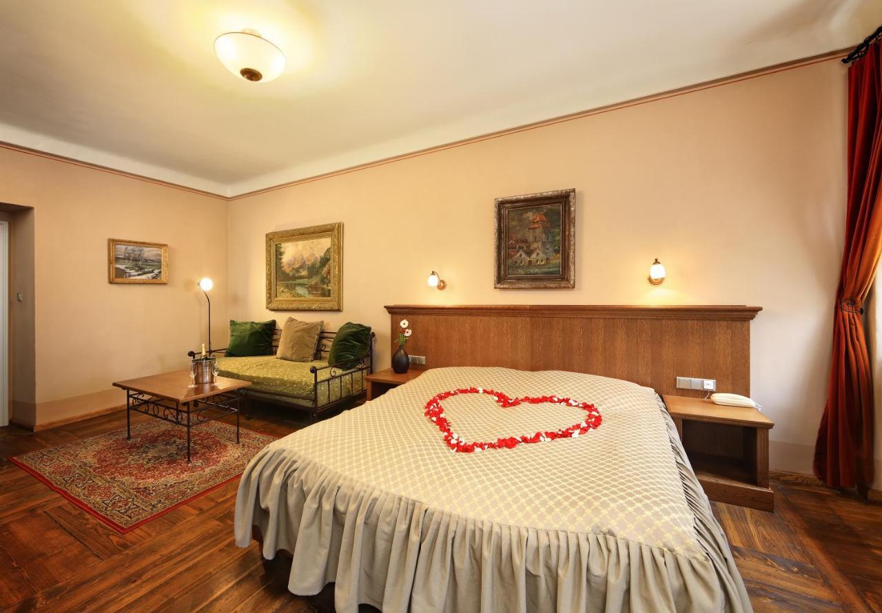Hotel Edward Kelly Cesky Krumlov Luaran gambar